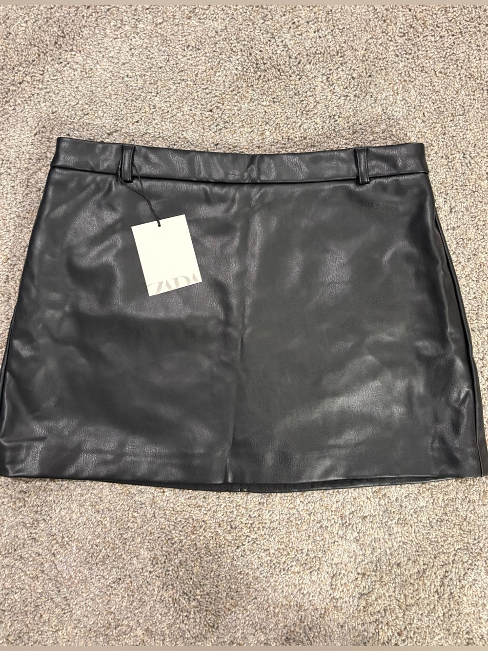 NWT ZARA Black Faux Leather Solid Mini Short Skirt Zip Closure Women's Size M